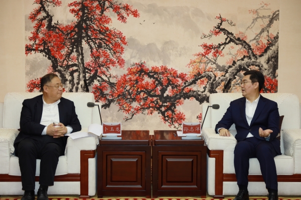 20241129在东厅会见中智集团董事长卜玉龙一行_Y (12)